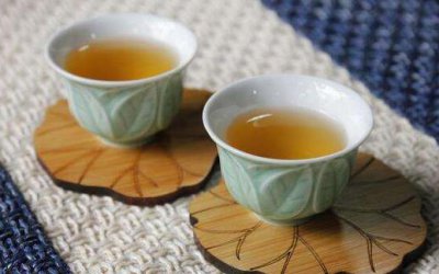 ​吸烟人士常喝普洱茶能降低有害物质