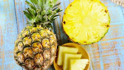 ​菠萝都要用盐水泡吗 菠萝是不是一定要用盐水泡