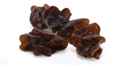 ​隔夜泡发的木耳能吃吗? 冬天泡发一夜的木耳可以吃吗