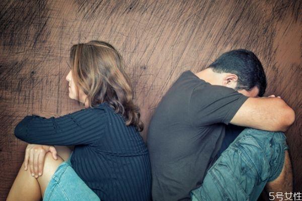 老公有外遇我想离婚怎么办 如何发现老公出轨 老公有外遇我想离婚怎么办 如何发现老公出轨