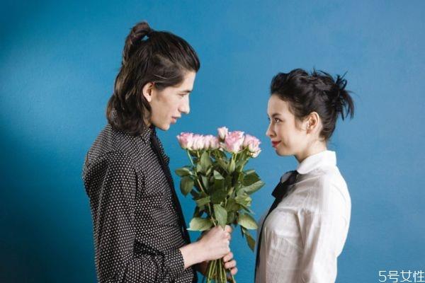 老公有外遇我想离婚怎么办 如何发现老公出轨 老公有外遇我想离婚怎么办 如何发现老公出轨