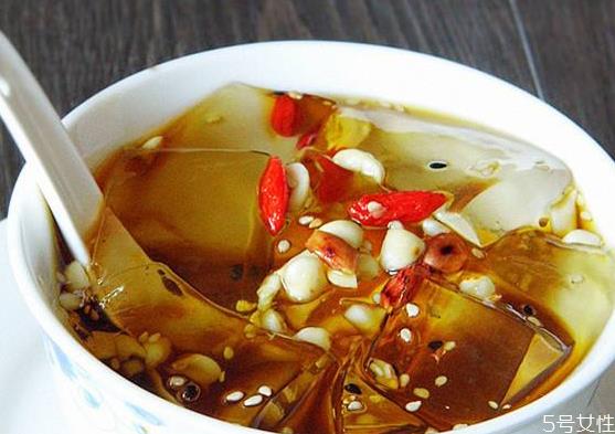 手搓冰粉怎样做才q弹 手搓冰粉不凝固的原因