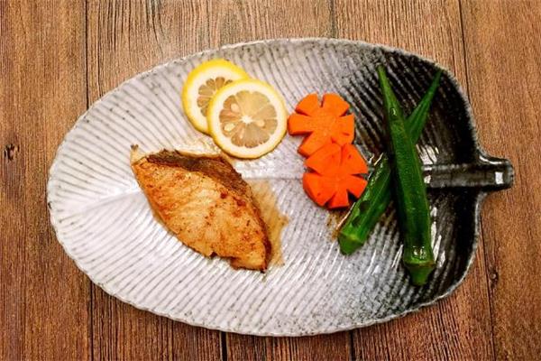 鳕鱼煎几分钟可以吃 冷冻鳕鱼怎么煎