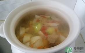 鸡肉可以和白萝卜一起炖汤吗？鸡肉和白萝卜能一起吃吗？