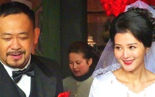 但是周韵和宋妍,容貌上我更喜欢前者,那温婉安静的气质,迷skr人好吗!不知道你们更看好谁呢?