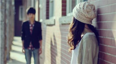 和女生聊天时说错话了怎么办?要道歉吗?