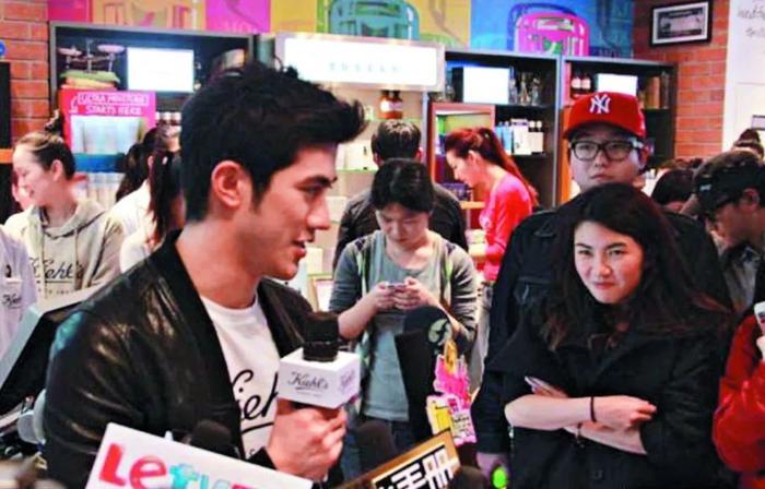 黎明宣布自己当爸爸了，女方是小自己19岁的助理