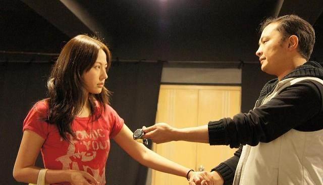 一个中年男人的不幸：老婆参加同学聚会却出轨，我的脸往哪放？