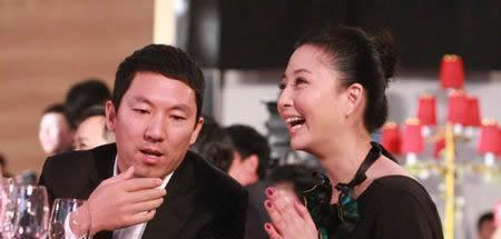 丈夫入狱10年殷桃选择离婚,因流言缠身无戏可拍,如今再次爆红