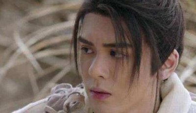 ​他是明教中最渣的男人，既好色又狠心，但张无忌却很尊敬