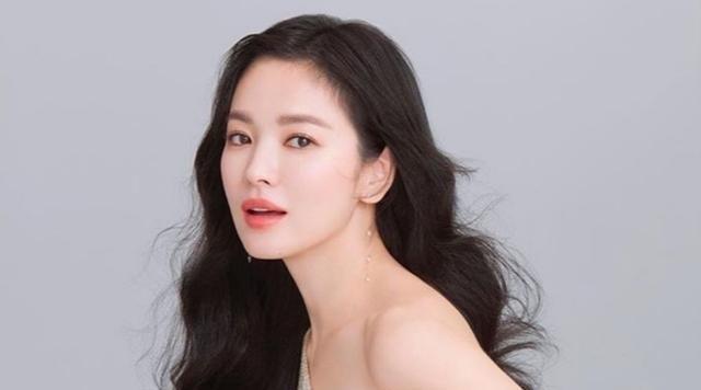 离婚后宋慧乔风格大变，3段恋情1段婚姻，39岁的乔妹成长了许多