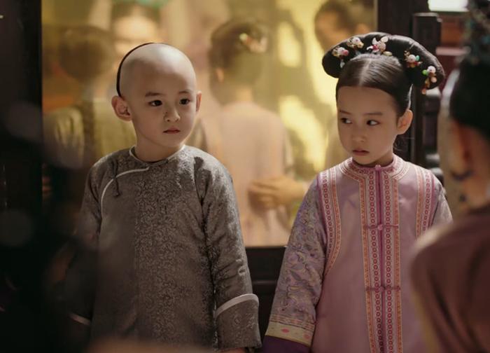 乾隆最疼爱的儿子,明明是令妃的孩子,最后却交给了她抚养