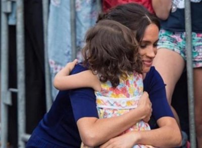 ​梅根挑战王室底线,莉莉洗礼地点暂定好莱坞,邀请媒体全程直播