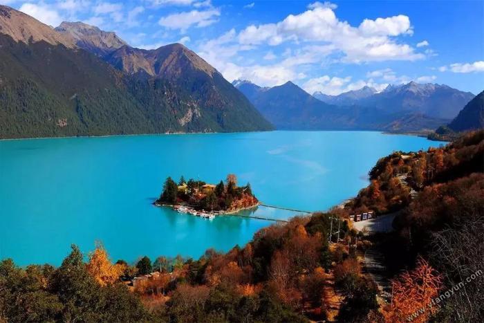 中国唯一一个离天堂最近的地方,她的美再也藏不住了