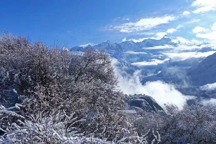 中国唯一一个离天堂最近的地方,她的美再也藏不住了