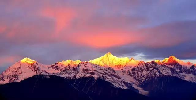 中国唯一一个离天堂最近的地方,她的美再也藏不住了