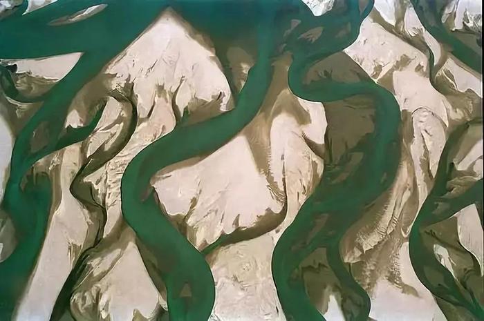 中国唯一一个离天堂最近的地方,她的美再也藏不住了