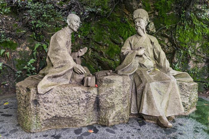 传说中的十八棵御龙井