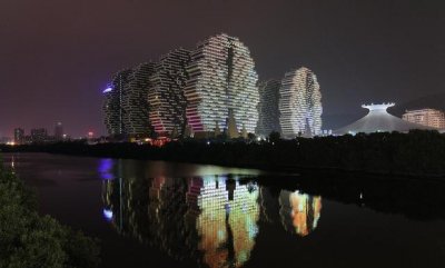 ​中国唯一一家七星级酒店：斥资百亿打造极奢华，住一晚却200机构