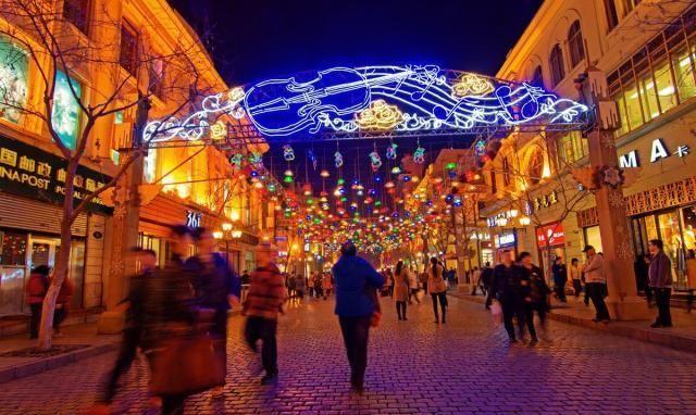 中国唯一要办通行证才能进入的街道,短短250米,成购物免税天堂