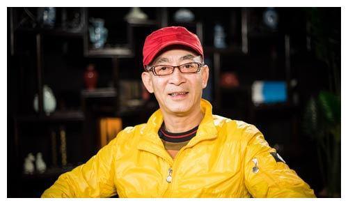 中国唯一一个拥有两张合法身份证的人，原来是大家都熟悉的他