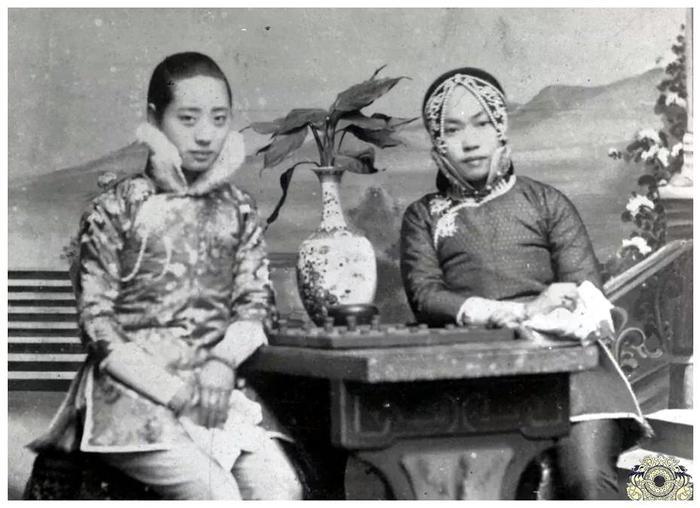 老照片再现百年前青楼女子真实样子：长相漂亮，图7让小王爷疯狂