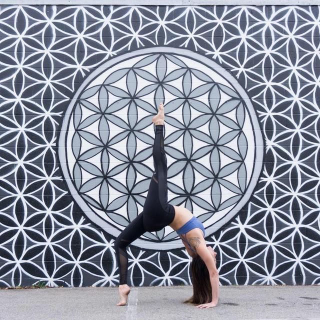 瑜伽真的很难吗？为何许多人都说：臣妾做不到？