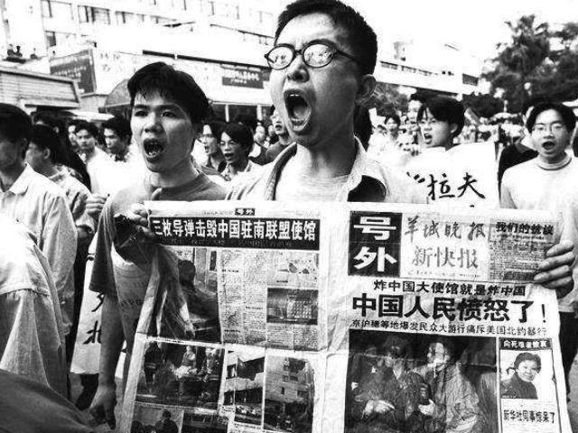 南斯拉夫大使馆被炸，当时我国为何不反击？20年后才明白其中深意