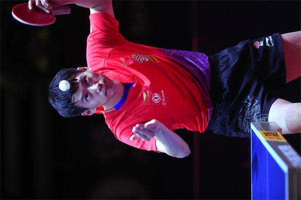 乒乓球——香港公开赛:周雨晋级男单半决赛