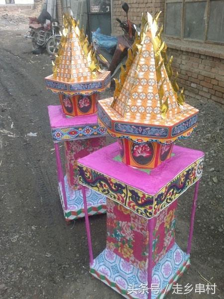 农村土葬习俗:扎纸!