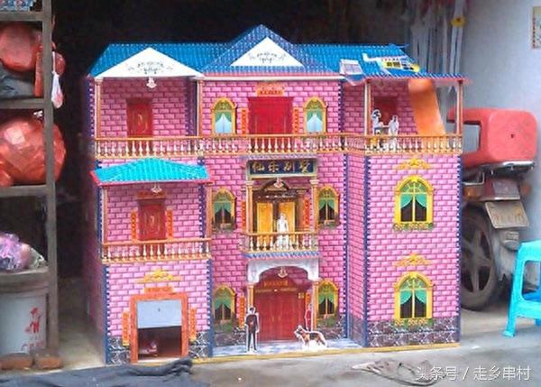 农村土葬习俗:扎纸!