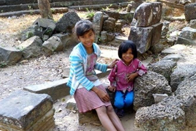 揭开柬埔寨女性的真实样貌,并没有传说中的漂亮