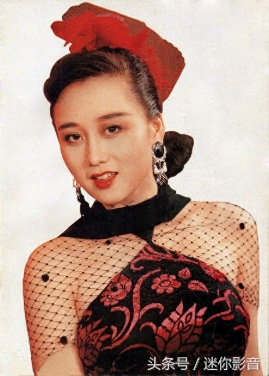 女星利智早期旧照，天生妩媚妖娆