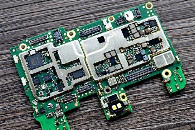 华为荣耀V8拆解各方面都很到位