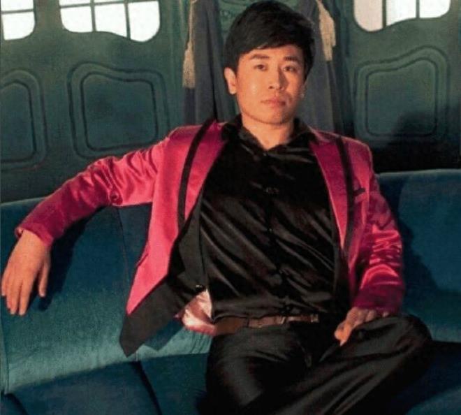 10位网络小说大神，辰东三少最帅，禹岩最文弱，今何在超有气质