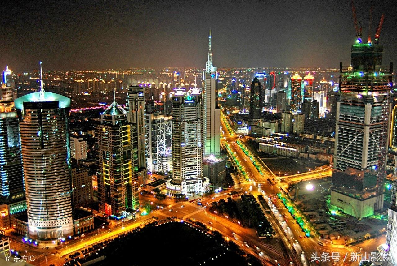 12张城市夜景图,带你走进绚烂的灯光世界