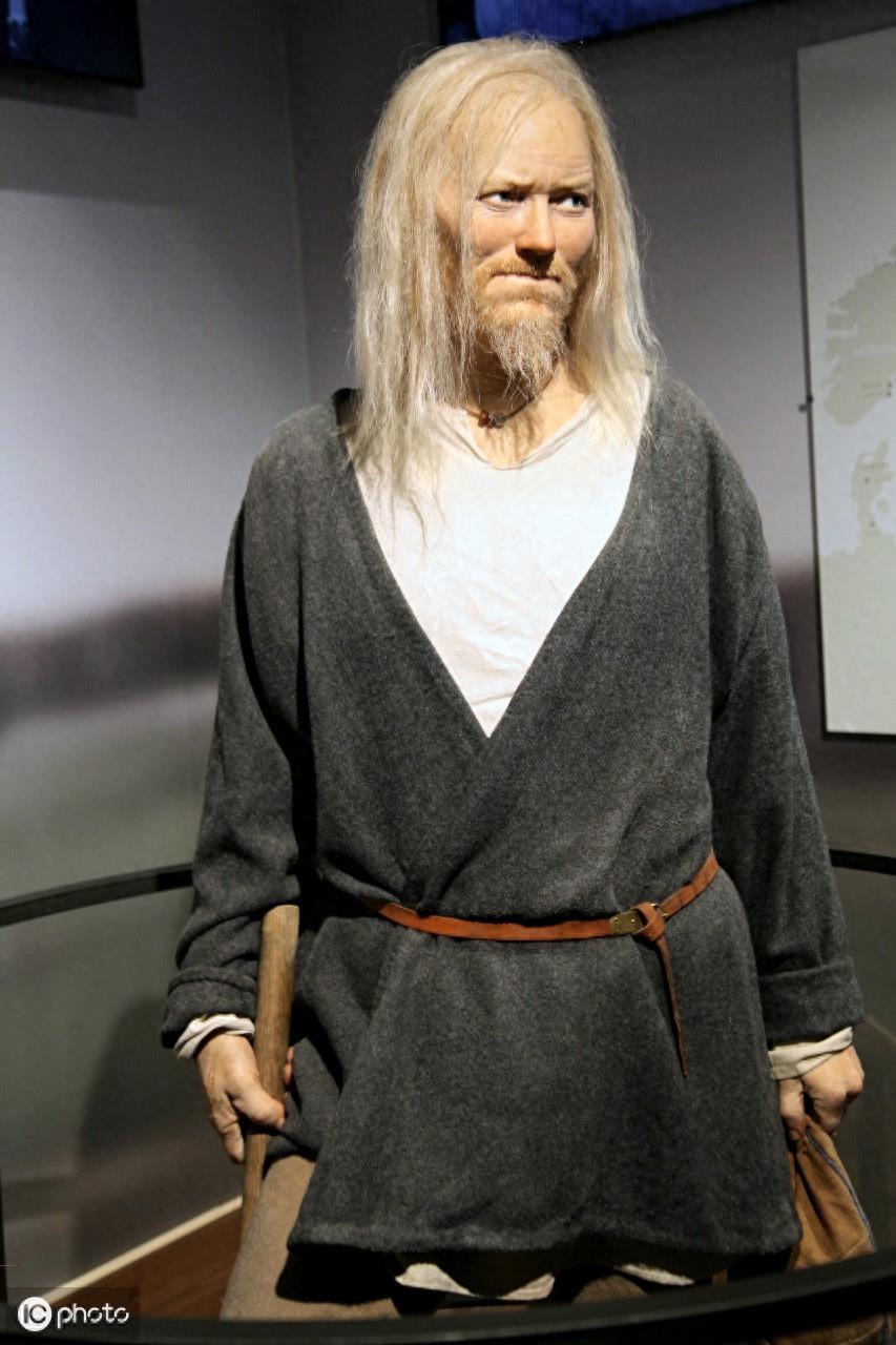 维京人(古挪威语：víkingar)，别称北欧海盗