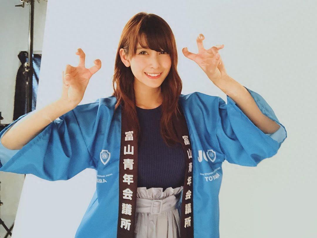 日菲混血的模特芽衣,只21岁好年轻,被誉为下一个Leah Dizon