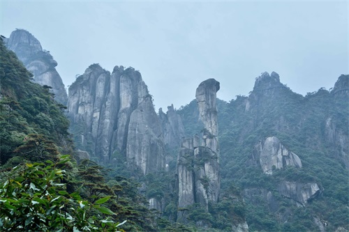 巨蟒出山—三清山