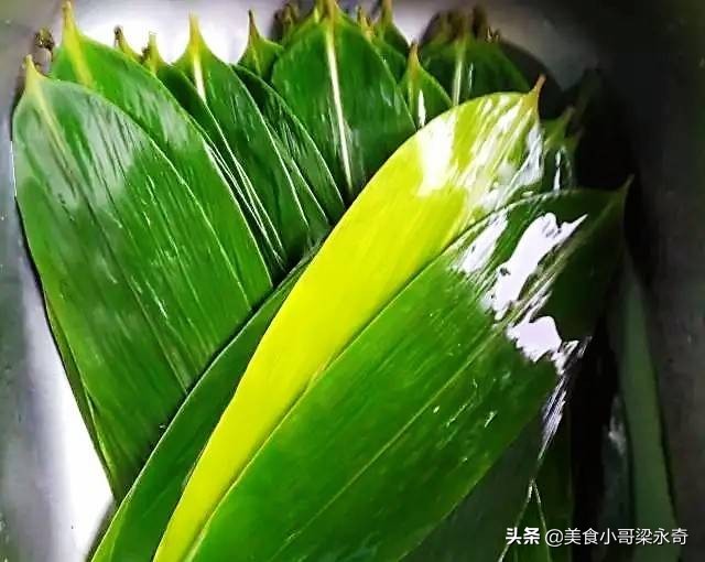 怎么做粽子（9个步骤教会你包出好看的粽子）
