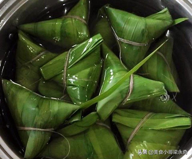 怎么做粽子（9个步骤教会你包出好看的粽子）