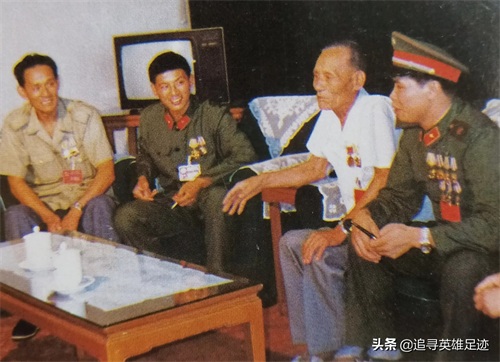 昔日老山前线一等战功英雄王高银，如今已是光荣退休的年轻老干部