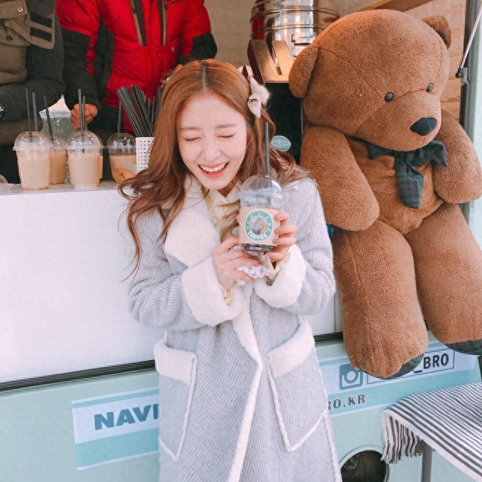 韩国女星李世英