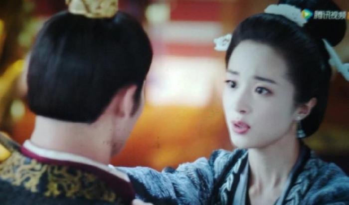 宇文赟重病身亡，杨丽华痛心疾首，与杨坚大吵一架