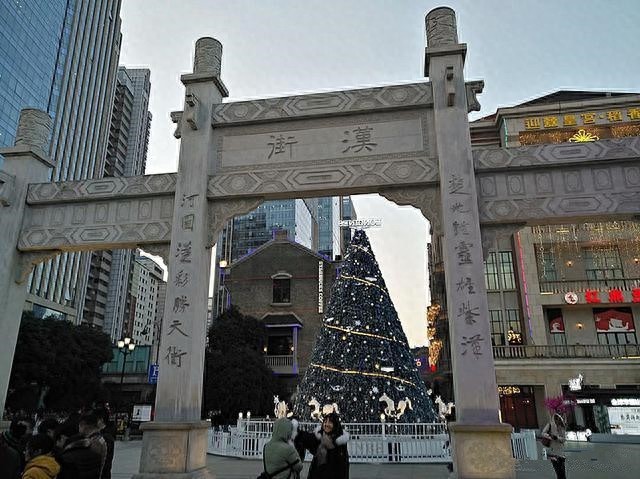 楚河汉街,大武汉的繁华和美(附旅行攻略)