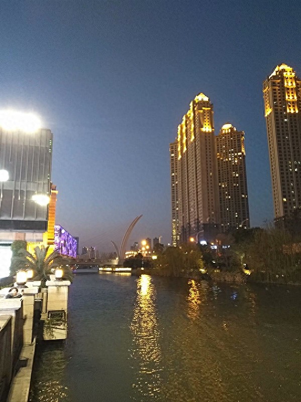 楚河汉街,大武汉的繁华和美(附旅行攻略)