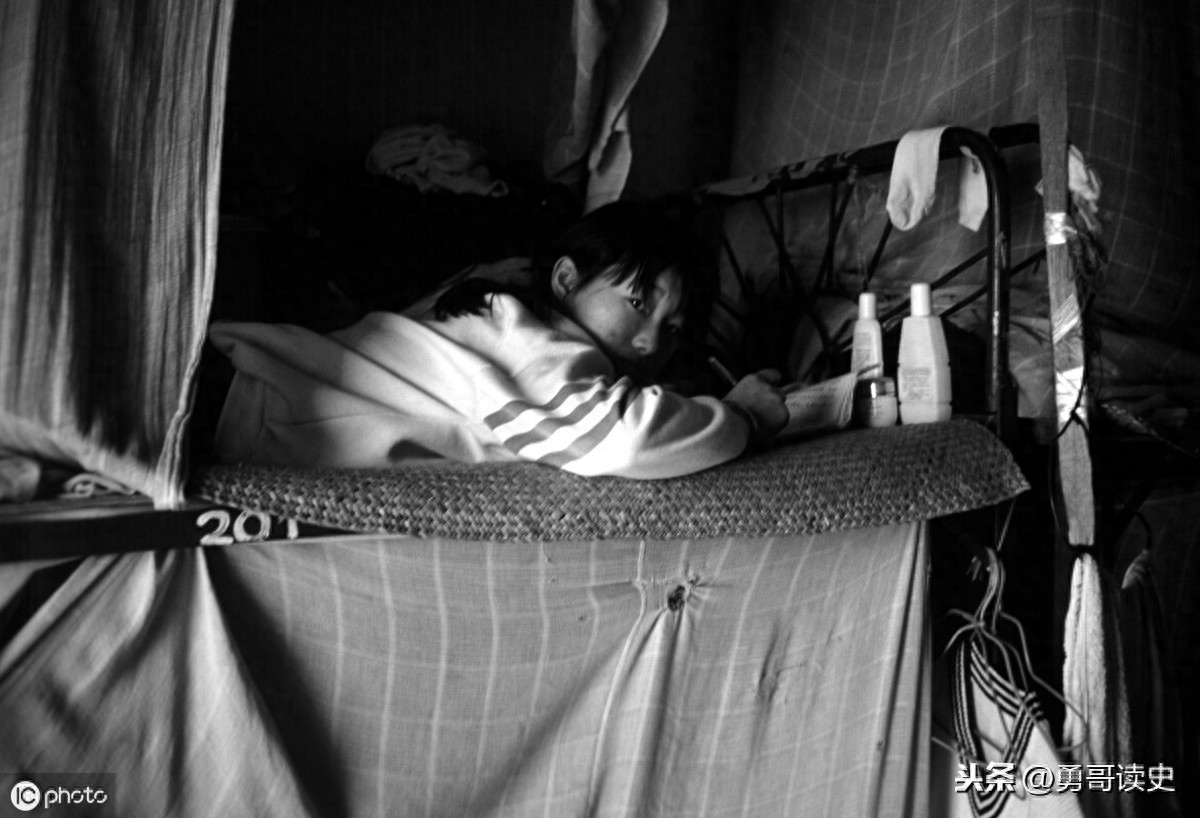 纺织女工、造船女工、包糖女工:三十年前这些不让须眉的巾帼