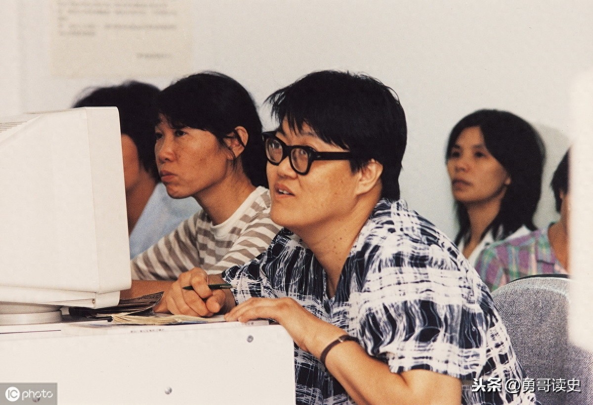 纺织女工、造船女工、包糖女工:三十年前这些不让须眉的巾帼