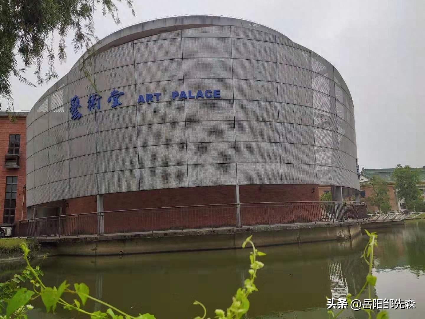 能进来这里的都是精英或人才,中山最好的高中“中山市纪念中学”