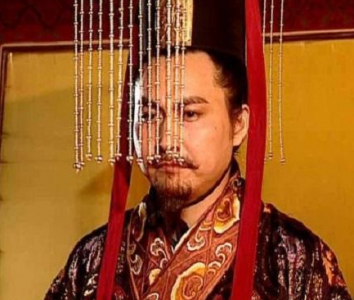 ​曹丕篡权建立曹魏 曹丕为什么40岁就死了